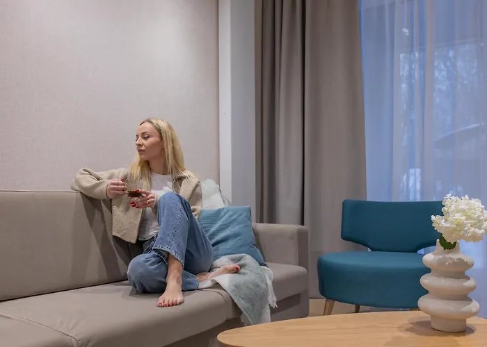 Glow - Remedium Przy Gumed, Aniolki Lägenhet