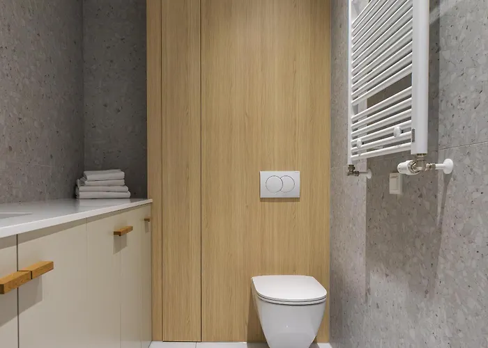 Glow - Remedium Przy Gumed, Aniolki Lägenhet